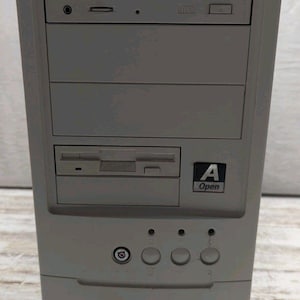 VINTAGE DESKTOP COMPUTER Tower A Offen Getestet Siehe Bilder
