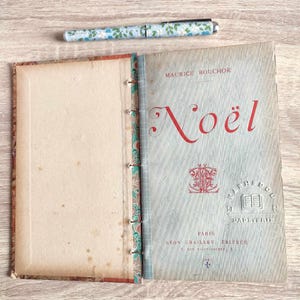 Vintage-Notizbuch, handgefertigt in Frankreich – recycelt, handgebunden, flach liegend – Weihnachten – perfekt zum Aufbewahren von Familienerinnerungen