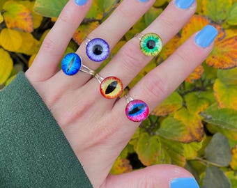 Adjustable Eye Ring - Silver Band