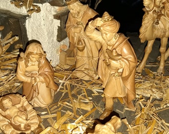 Holy 3 Kings Nativity Scene Tyrol carved, stained 17 cm