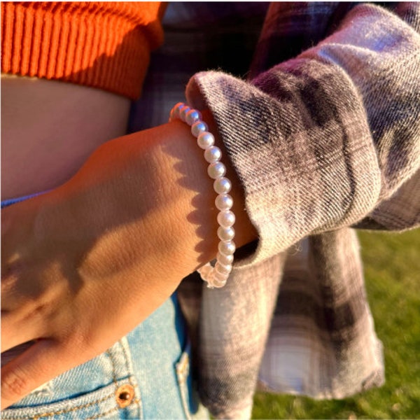 Classic Pearl Bracelet