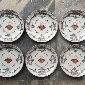 Set of 6 Antique 18th century Dutch Delft plates with flower baskets