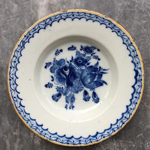 Antique 18th century Dutch Delft plate with tulips and roses