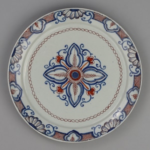 Antique 18th century Dutch Delft flower plate