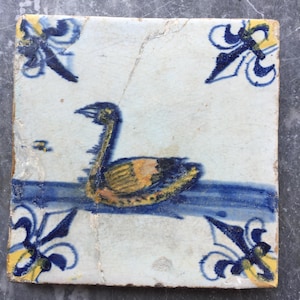 Rare Antique 17th century Dutch Delft tile swan