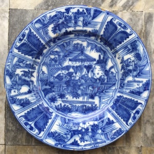 Very Large Antique 17th century Dutch Delft dish in Chinese style