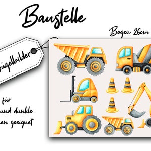 Könnte beinhalten: Ein Set mit 10 Bügelbildern mit gelben Baufahrzeugen, darunter ein Kipplaster, ein Betonmischer, ein Bagger, ein Gabelstapler und ein Traktor. Die Bilder sind auf weißem Hintergrund und messen 26 cm x 20 cm.