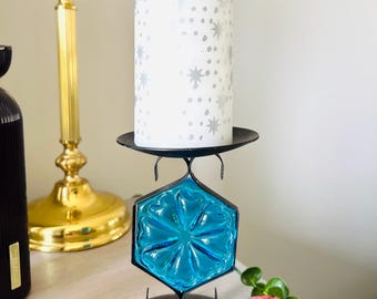 Raro ritrovamento - portacandele in metallo blu acciaio di Erik Hoglund Ursi AB, design scandinavo anni '50, metallo nero, vintage, acciaio, rustico, Svezia