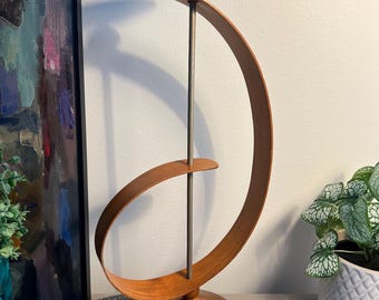 Increíble candelabro vintage de madera de teca, arte circular abstracto, hermosa escultura, decoración moderna natural de mediados de siglo, raro, década de 1960, excelente