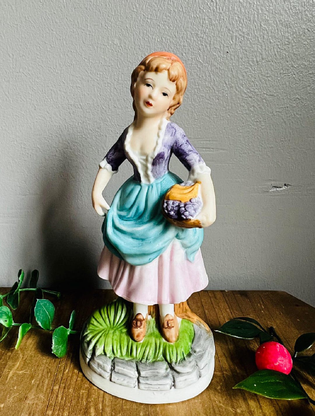 Capodimonte - Porcelain Figurine Capodimonte Girl With Basket