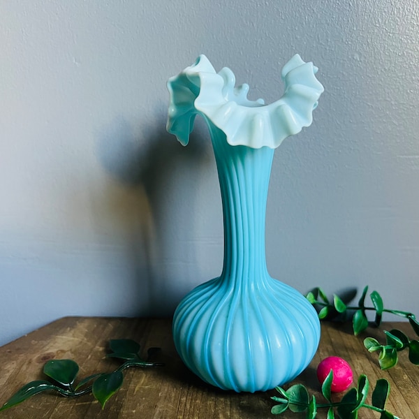 Vintage Opaline glass Beautiful Vase..