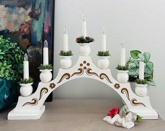 Star Candelabro Halla, 7 LED Blanco Cálido, Material: Madera Color: Blanco, Aprox. 20.9 X 20.9 In, E10