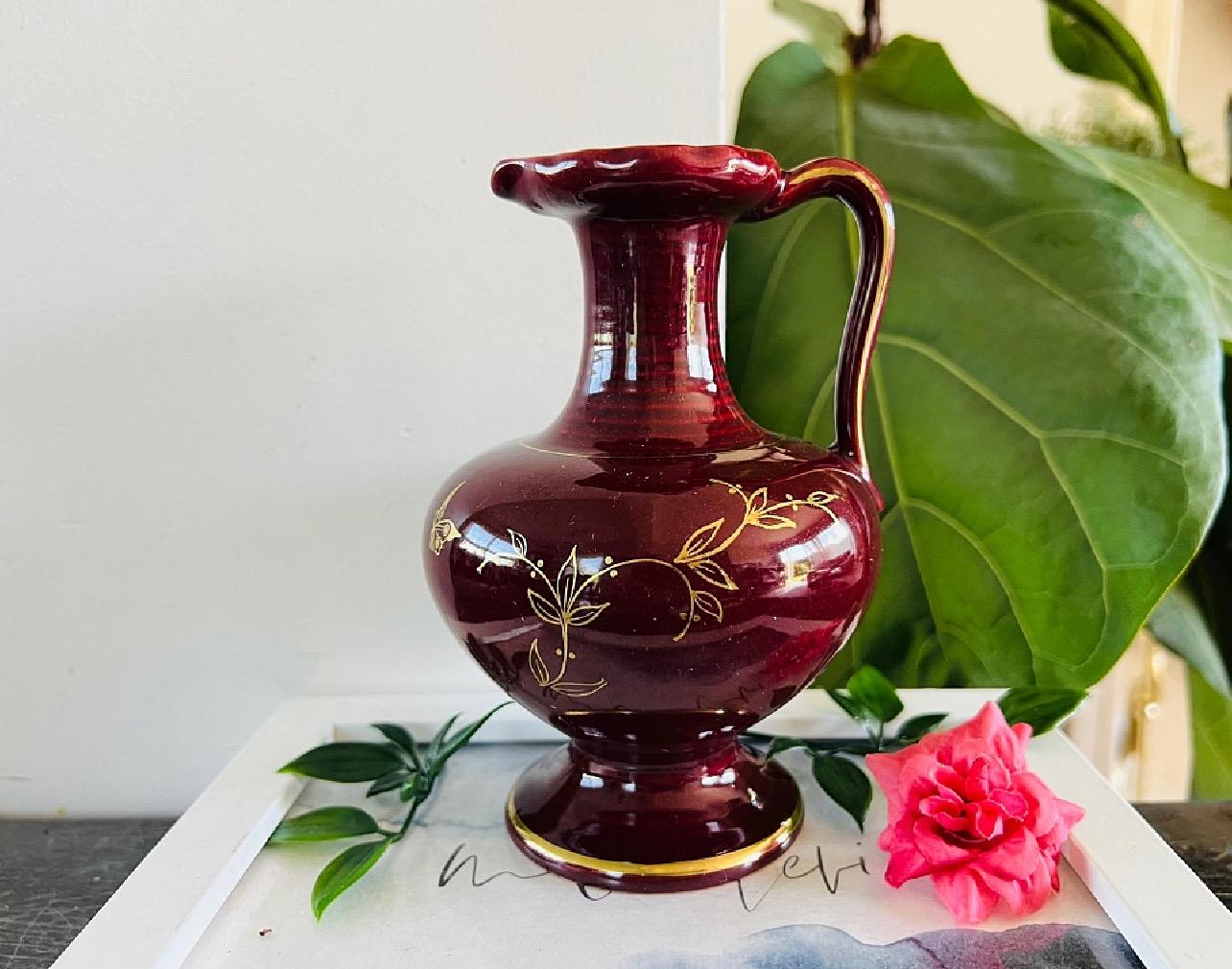 BoConcept バーガンディ色のモダン花器 Ceramic vase burgundy vintage - Etsy 日本