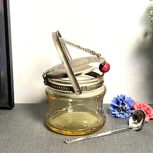 Schöne vintage Jugendstil Vase gelb Glasvase .1960er Jahre vintage Zuckerdose Zuckerdose Vase Udssr aus Pressglas