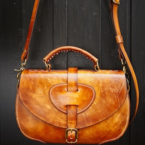 Leather shoulder bag • Vintage • Crossbody bag • Women's leather • Leather handbag women • Leather shoulder bag women • Shoulder bag