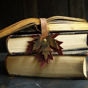 Ahornblatt Lesezeichen / Lesezeichen XXL / Lesezeichen Leder / Bücherwurm / Leseratte / Ahornblatt / Kleine Geschenke / Leseband /