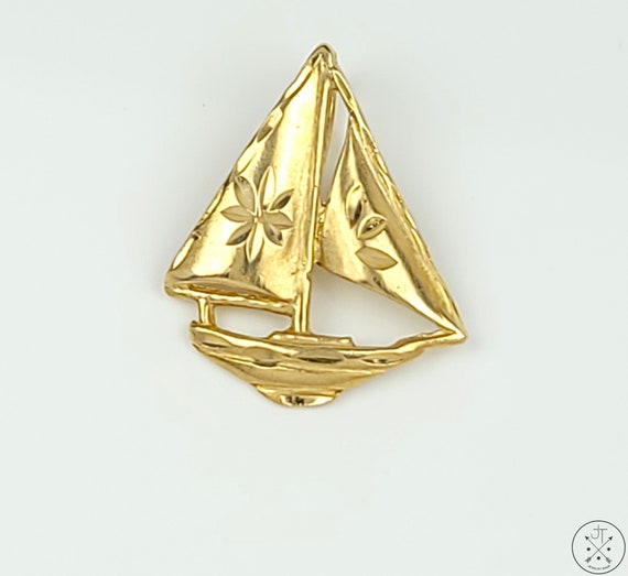 Vintage 14k Gold Sail Boat Pendant - image 1