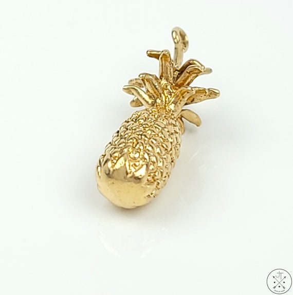 Vintage 14k Yellow Gold Pineapple Charm - image 5