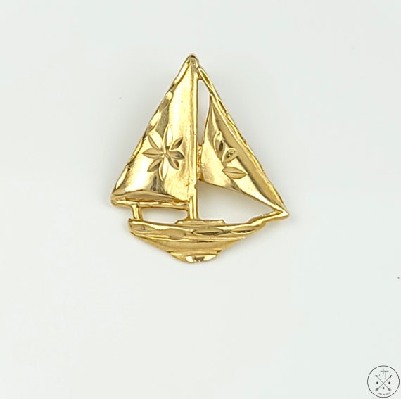 Vintage 14k Gold Sail Boat Pendant - image 6