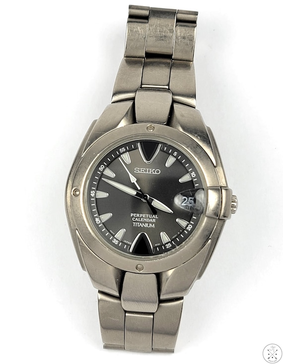 Seiko 8F32 0049 Titanium Perpetual Calendar Date Watch 39 Mm 7.25