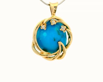 Vintage 14k Yellow Gold Pendant with Natural Old Kingman Turquoise and Diamond