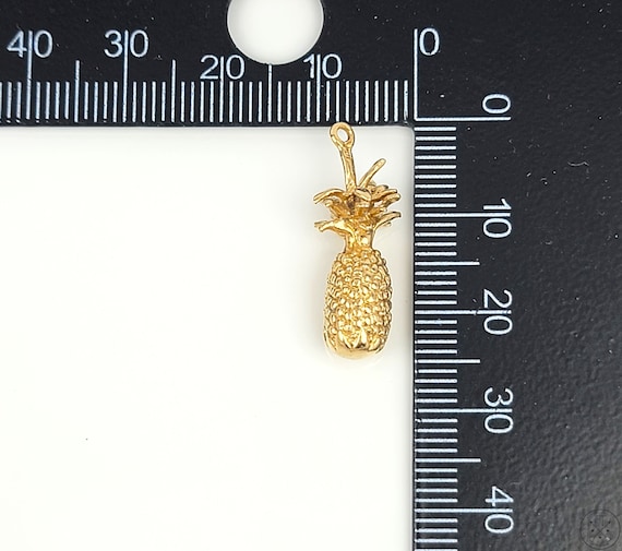 Vintage 14k Yellow Gold Pineapple Charm - image 7