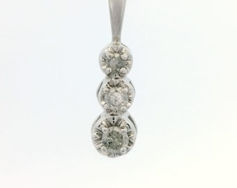 10k White Gold Pendant with 1/3 ctw Diamonds