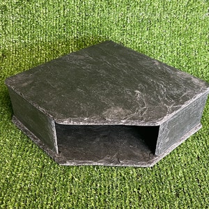 Natural 20x20x7cm Slate Corner cave Axolotl, Hamsters, Snakes, Fish, Geckos, Lizards Free p&p