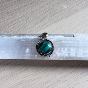 N26-Sterling silver malachite pendant