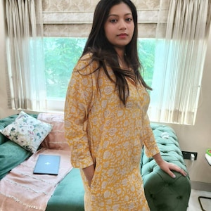 Relaxed Fit Cotton Handblocked Summer Shirt Dress with Side Pockets in Yellow & White Floral Garden