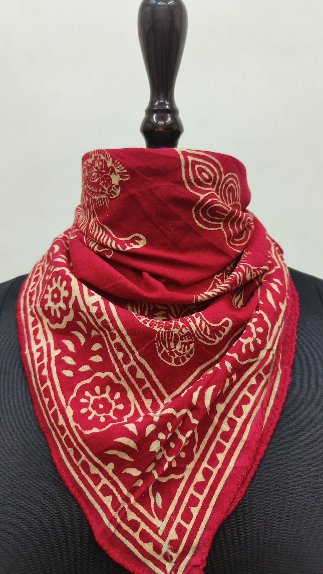 ハンドブロックプリントコットンバンダナ | インドの虎柄スカーフ | 赤