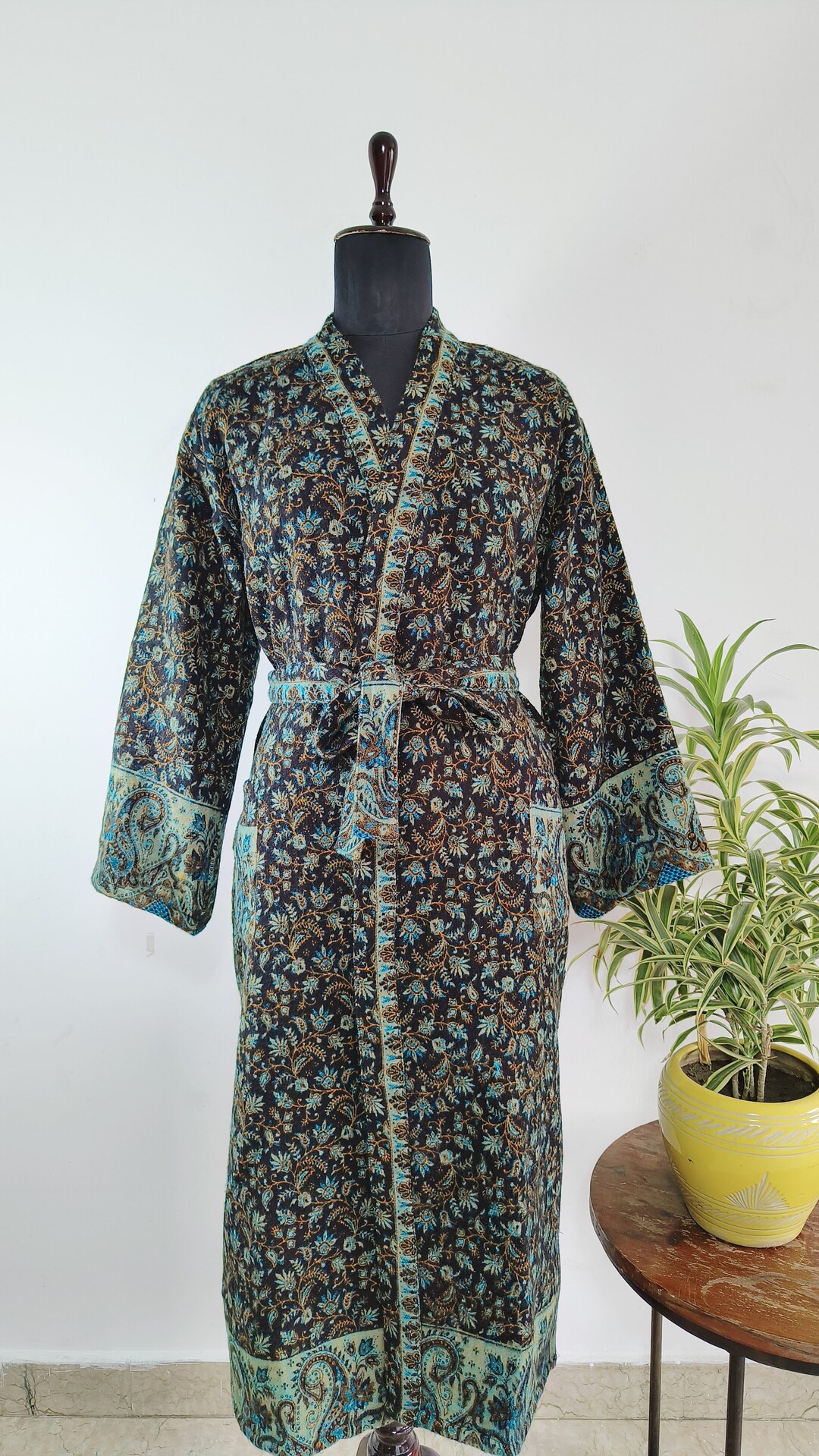 Kingly Wool Robe Handmade Yak Wool Mix Unisex Kimono | House Robe | Black & Blue Paisley ...