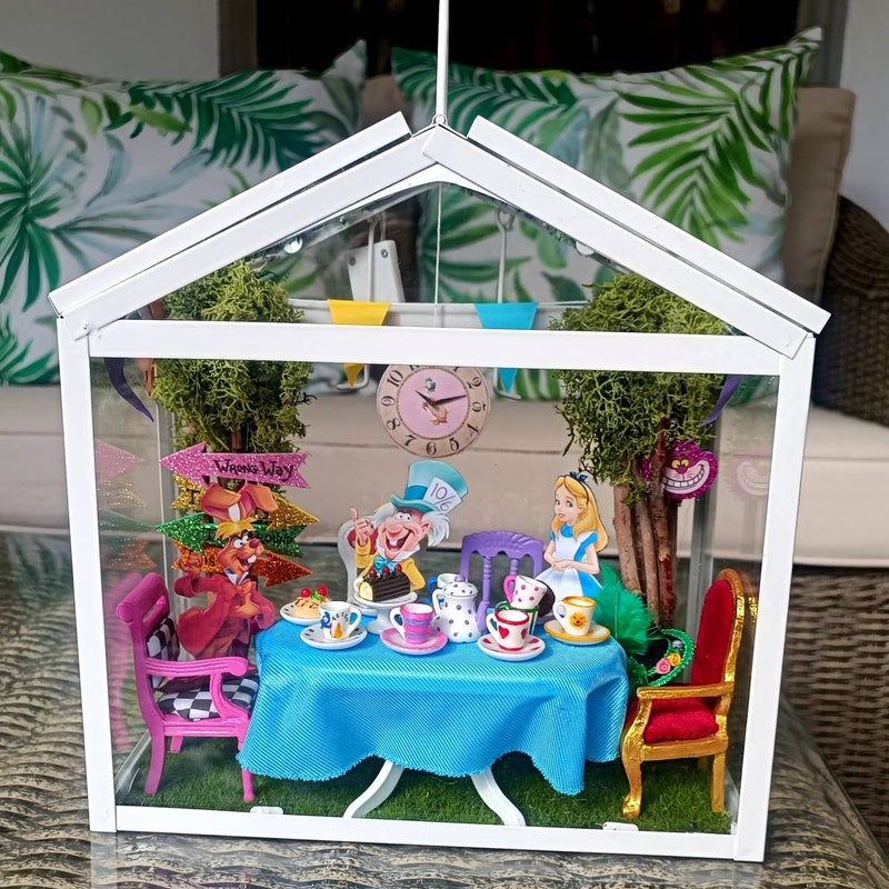 Alicia En El País De Las Maravillas Dreams Art 6018 - Papelería Zaragoza