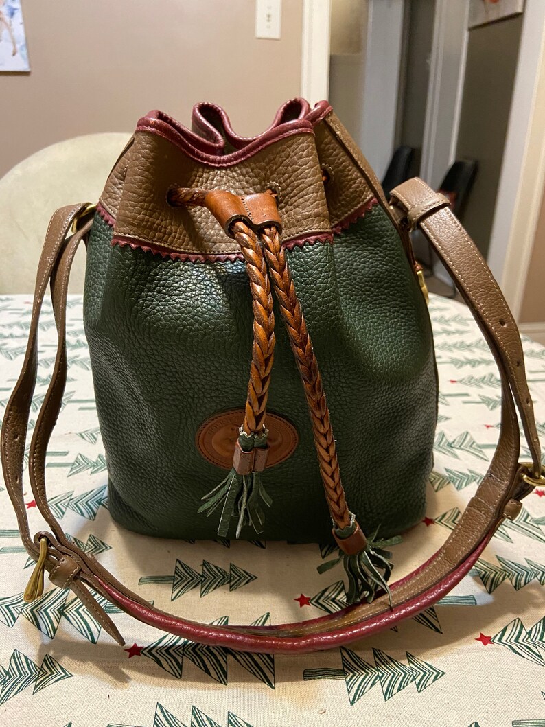 Womens Bag Shoulder Tote handbag Zipper Purse Top-handle Zip Bags Indian Elephant Monkeys Peacock Cow Exotic Flowers Leaves Feathers Womens Bag Shoulder Tote handbag Zipper Purse Top-handle Zip Bags Indian Elephant Monkeys Peacock Cow Exotic Flowers Leaves Feathers