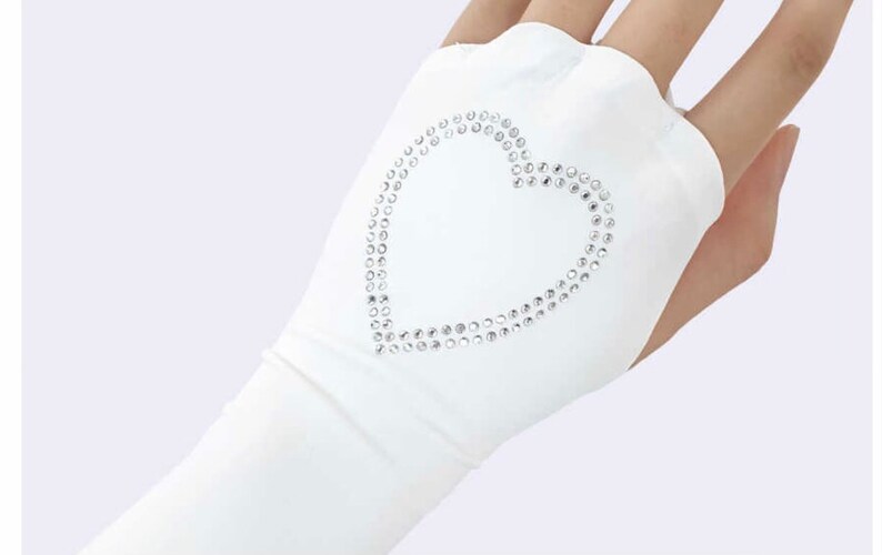 Golf Gloves Right or Left , Half Finger Golf Gloves Hand Ice Silk UV