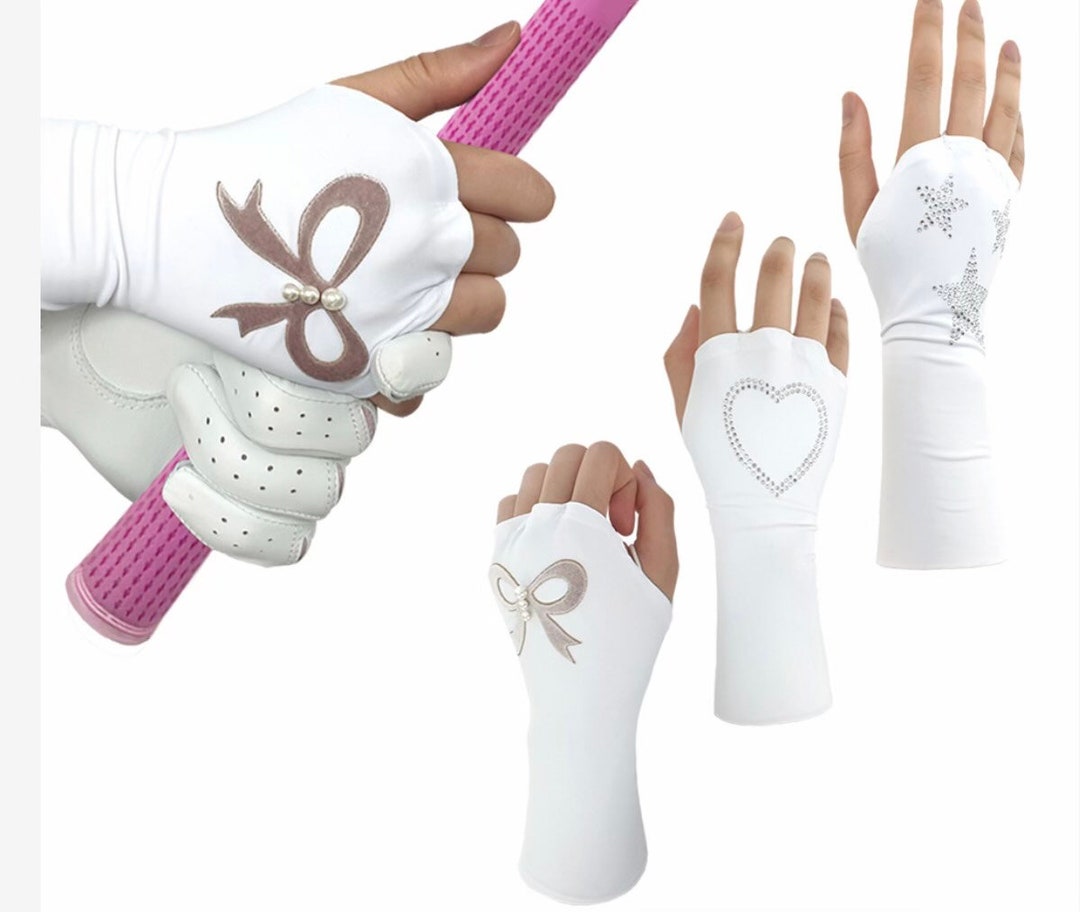 Golf Gloves Right or Left , Half Finger Golf Gloves Hand Ice Silk UV