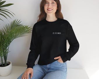 Sudadera de cuello redondo con fecha en números romanos / texto minimalista, jersey cómodo, cuello redondo