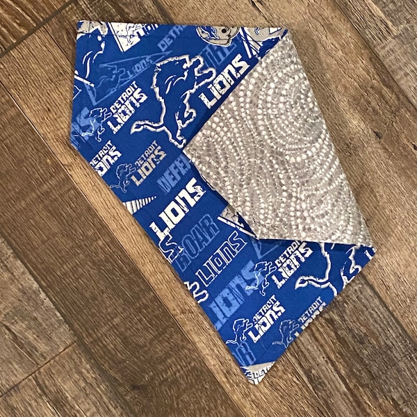 Reversible Pet Bandana Detroit Lions