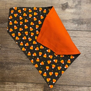 Reversible Pet Bandana Candy Corn