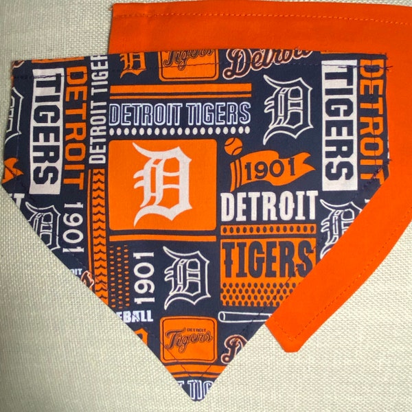 Reversible Pet Bandana Detroit Tigers