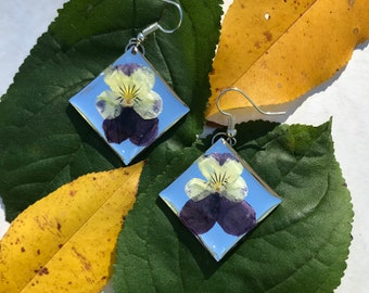 Adorables pendientes de espejo prensado viola