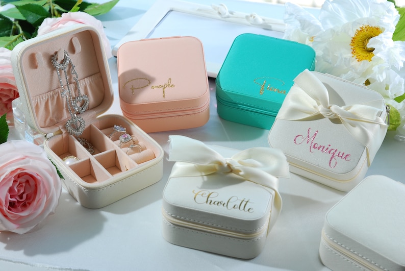 Personalized Travel Jewelry Case,Monogrammed Bridesmaid Jewelry Box,Maid of honor Jewelry Box,Personalized Gifts for Her,Travel Jewelry Case image 1
