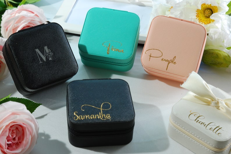 Personalized Travel Jewelry Case,Monogrammed Bridesmaid Jewelry Box,Maid of honor Jewelry Box,Personalized Gifts for Her,Travel Jewelry Case image 4