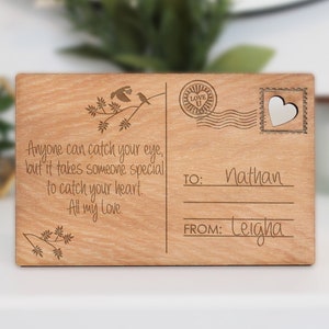 Love Holz Postkarte, Valentinstag Liebespostkarte, personalisierte Holzpostkarte, Valentinstagsgeschenke, Geschenke für Freundinnen --LP-B-9
