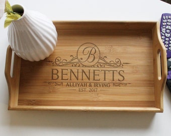 Personalisiertes Serviertablett Benutzerdefiniertes Serviertablett Holztablett Hochzeitsgeschenke Neues Zuhause Geschenke Brautpaargeschenke Serviertablett --TRAY-BAM-100
