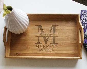 Personalisiertes Serviertablett Benutzerdefiniertes Serviertablett Holztablett Hochzeitsgeschenke Neues Zuhause Geschenke Brautpaargeschenke Serviertablett --TRAY-BAM-100