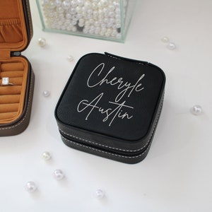 Mini estuche de viaje de joyería, organizador de joyas de viaje pequeño, caja de joyas portátil Mini organizador de almacenamiento de viaje Caja de almacenamiento de pantalla portátil