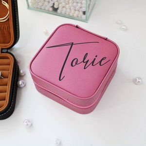 Mini estuche de viaje de joyería, organizador de joyas de viaje pequeño, caja de joyas portátil Mini organizador de almacenamiento de viaje Caja de almacenamiento de pantalla portátil