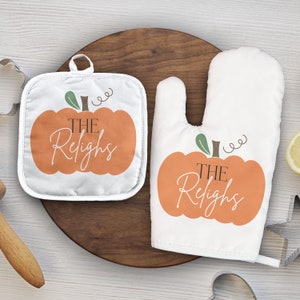 Fall Personalized Oven Mitt and Pot Holder Set | Halloween Personalized Oven mitt | Pot Holder Personalized Kitchen Gifts  --OVM-W-RELIGH