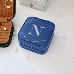 Mini estuche de viaje de joyería, organizador de joyas de viaje pequeño, caja de joyas portátil Mini organizador de almacenamiento de viaje Caja de almacenamiento de pantalla portátil